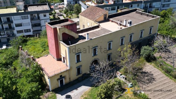 casa indipendente in vendita ad Ercolano in zona San Vito