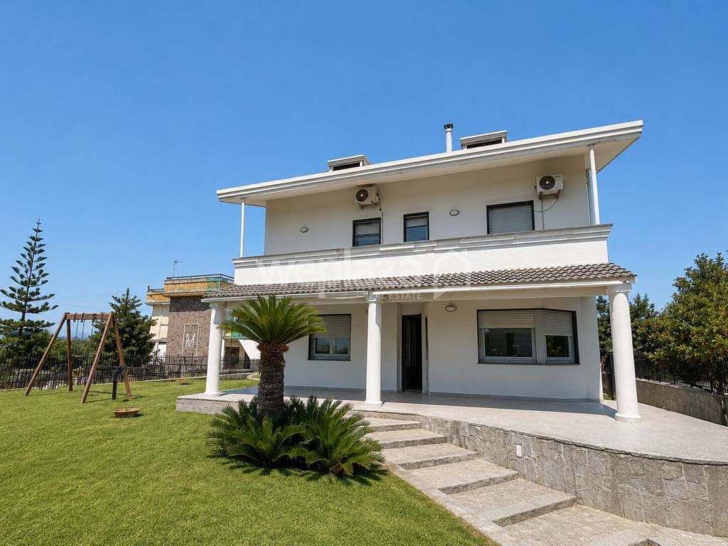 casa indipendente in vendita ad Ercolano in zona San Vito