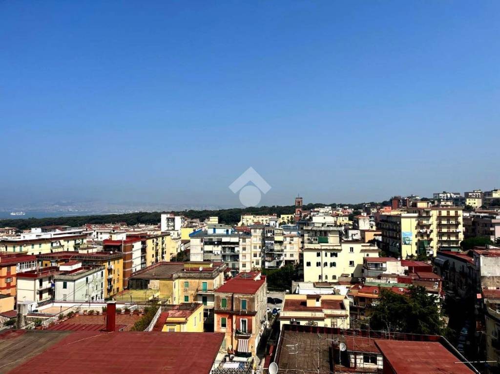 appartamento in vendita ad Ercolano in zona Ercolano Scavi