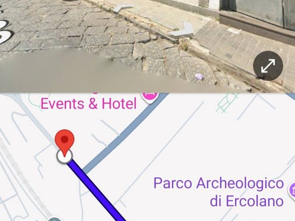 locale commerciale in vendita ad Ercolano