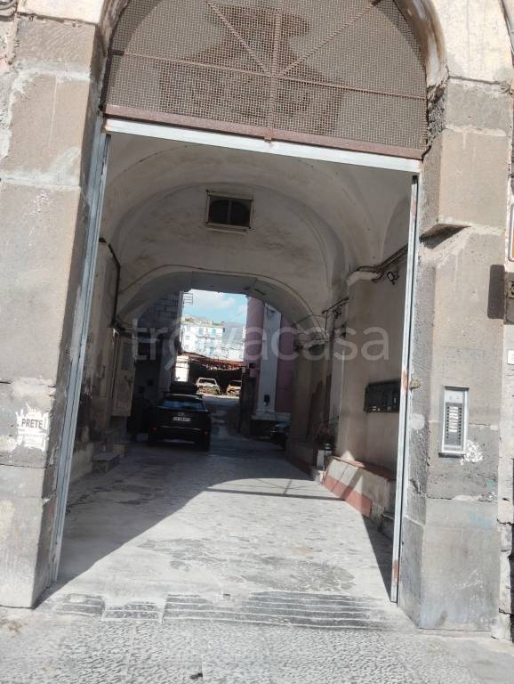 box auto in vendita ad Ercolano