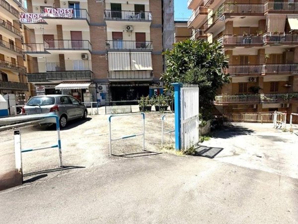 box auto in vendita ad Ercolano