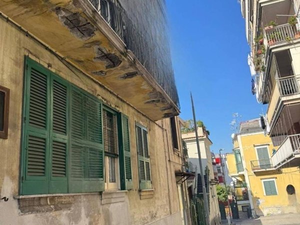 box auto in vendita ad Ercolano