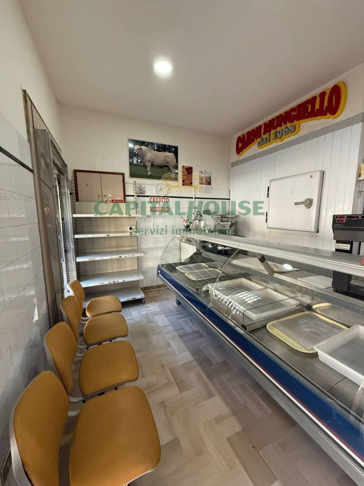 locale commerciale in vendita a Roccarainola
