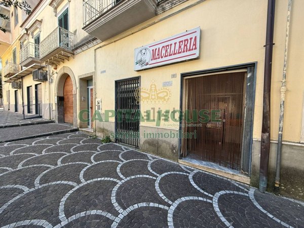 locale commerciale in vendita a Roccarainola
