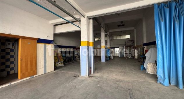 negozio in vendita a Roccarainola in zona Piazza
