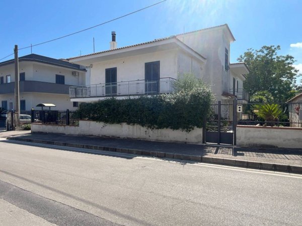 casa indipendente in vendita a Roccarainola in zona Sasso