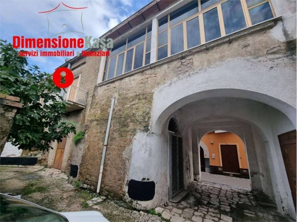 casa indipendente in vendita a Roccarainola in zona Piazza