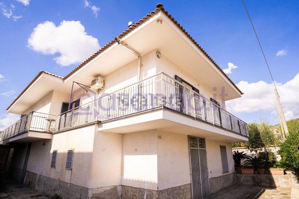 casa indipendente in vendita a Roccarainola in zona Sasso