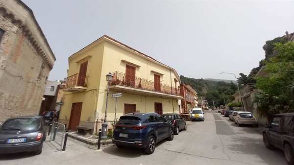 casa indipendente in vendita a Roccarainola in zona Piazza