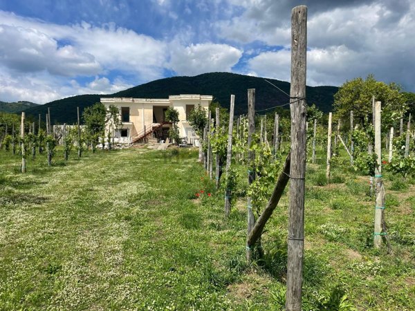 quadrivano in vendita a Roccarainola
