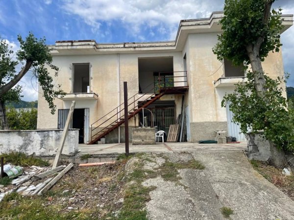 casa indipendente in vendita a Roccarainola