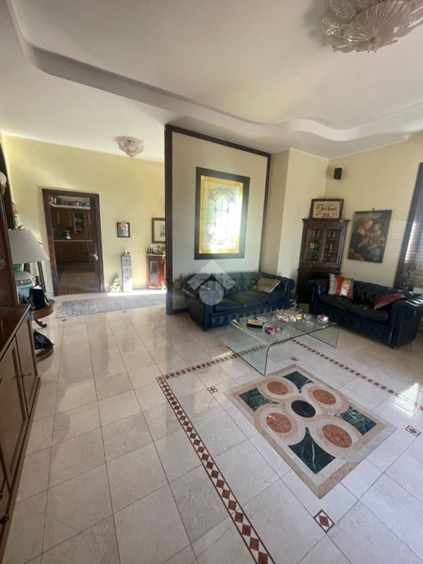 casa indipendente in vendita a Roccarainola in zona Piazza