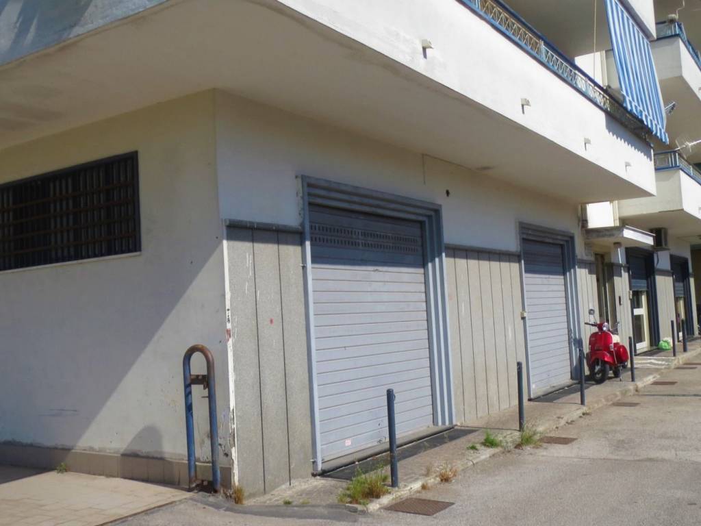 negozio in vendita a San Gennaro Vesuviano