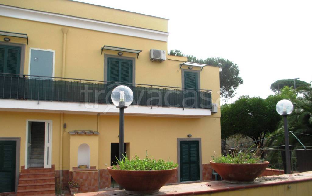 casa indipendente in vendita a San Giorgio a Cremano