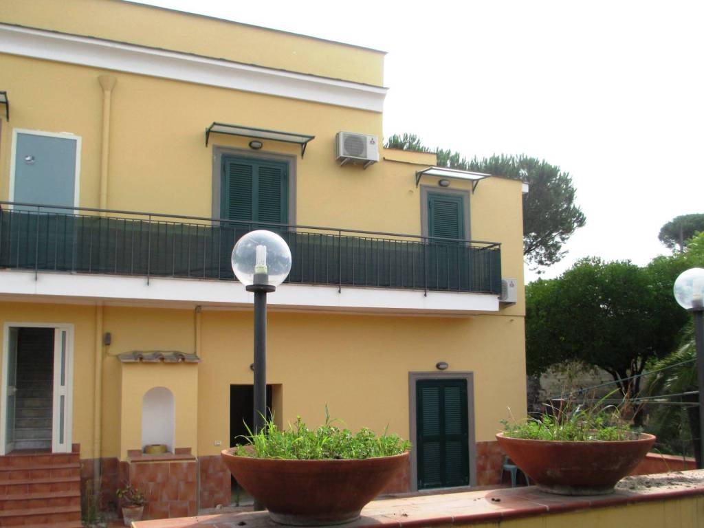 casa indipendente in vendita a San Giorgio a Cremano