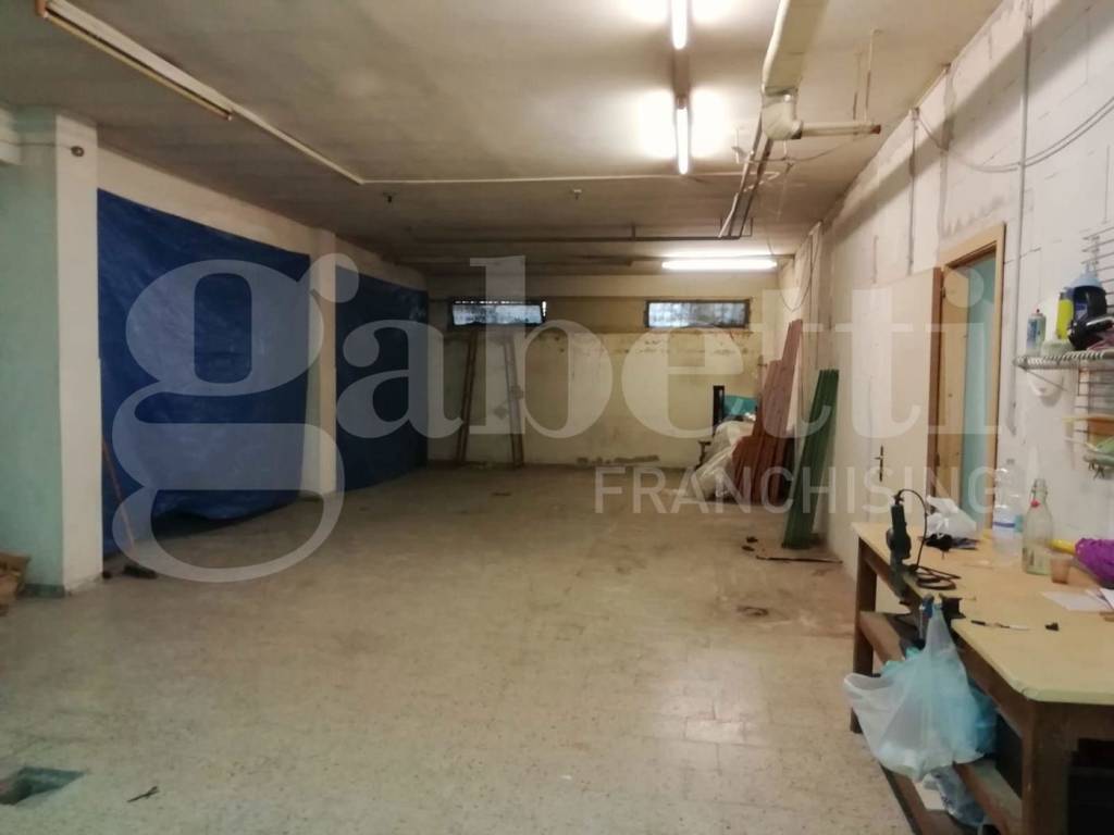 negozio in vendita a San Giorgio a Cremano