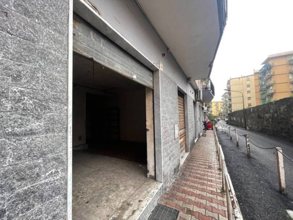 negozio in vendita a San Giorgio a Cremano