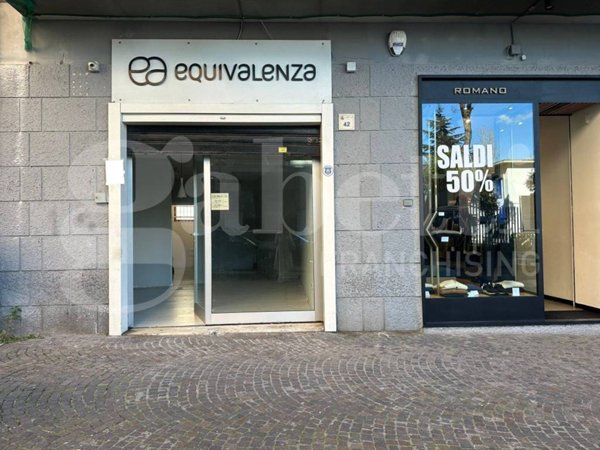 negozio in affitto a San Giorgio a Cremano