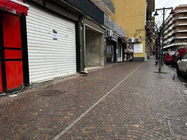 negozio in vendita a San Giorgio a Cremano