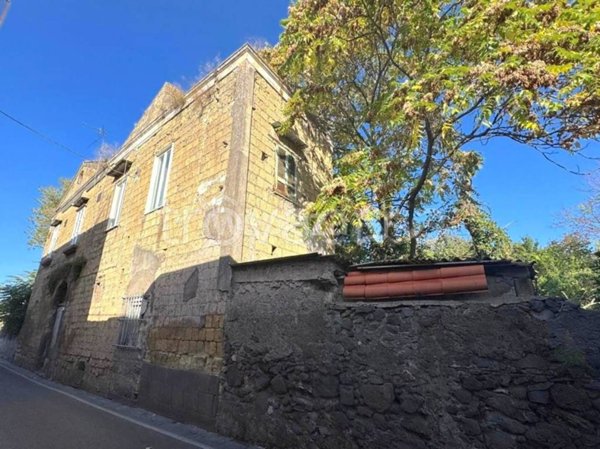 casa indipendente in vendita a San Giorgio a Cremano