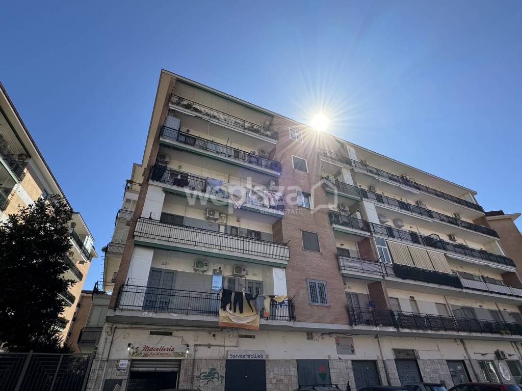 negozio in vendita a San Giorgio a Cremano