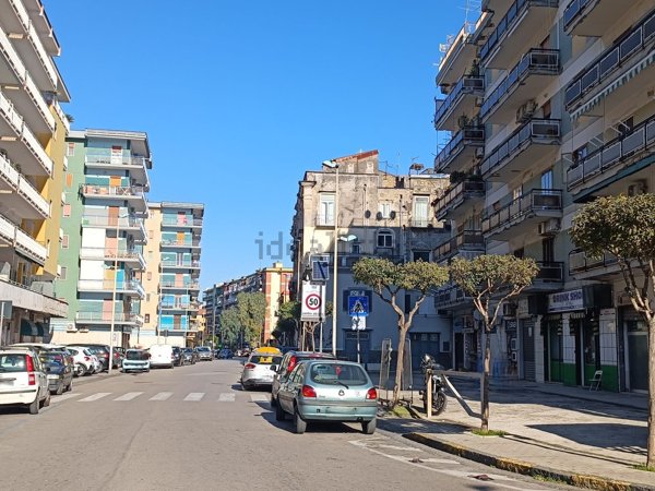 locale commerciale in vendita a San Giorgio a Cremano
