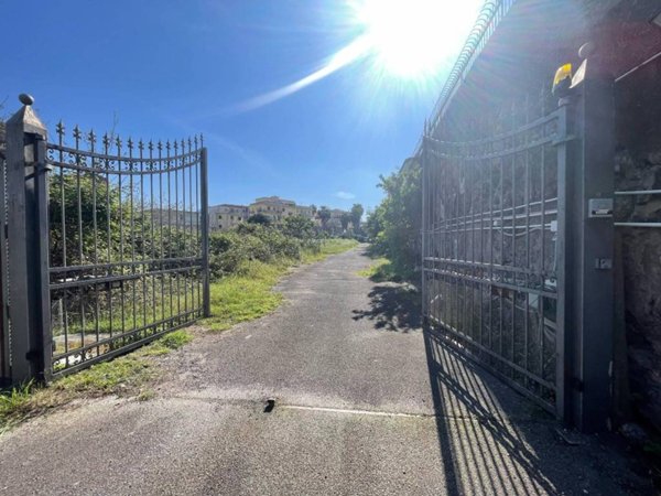 casa indipendente in vendita a San Giorgio a Cremano