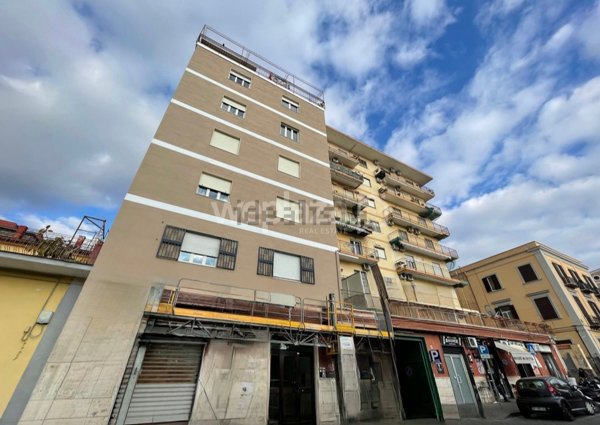 locale commerciale in vendita a San Giorgio a Cremano