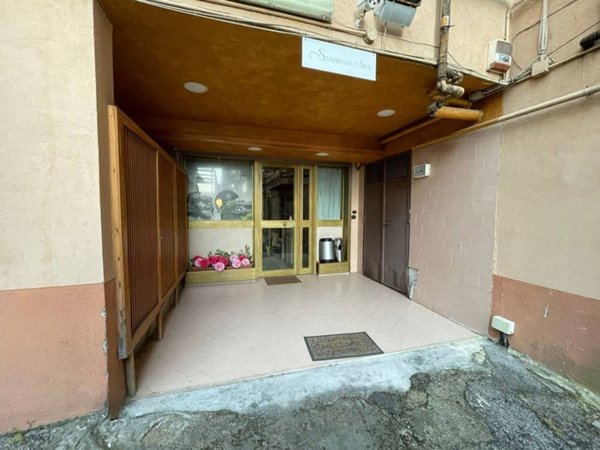 negozio in vendita a San Giorgio a Cremano