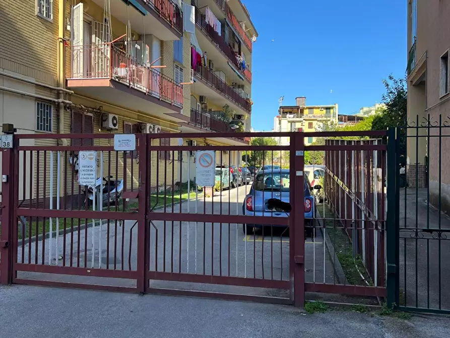 locale di sgombero in vendita a San Giorgio a Cremano