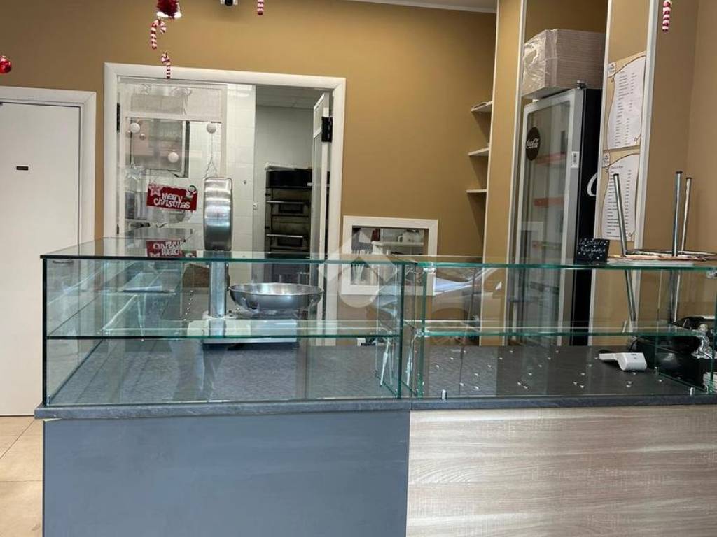 negozio in vendita a San Giorgio a Cremano