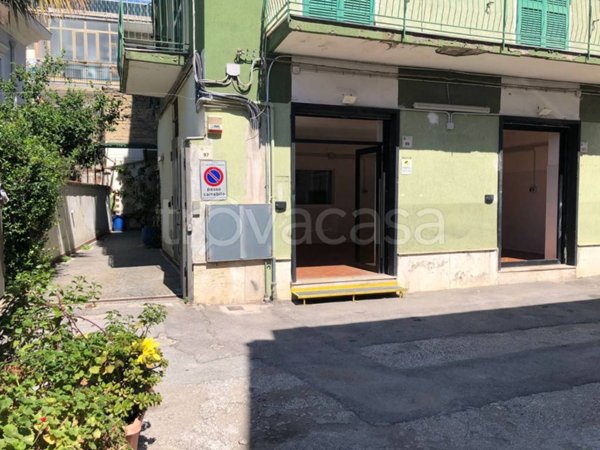 negozio in vendita a San Giorgio a Cremano