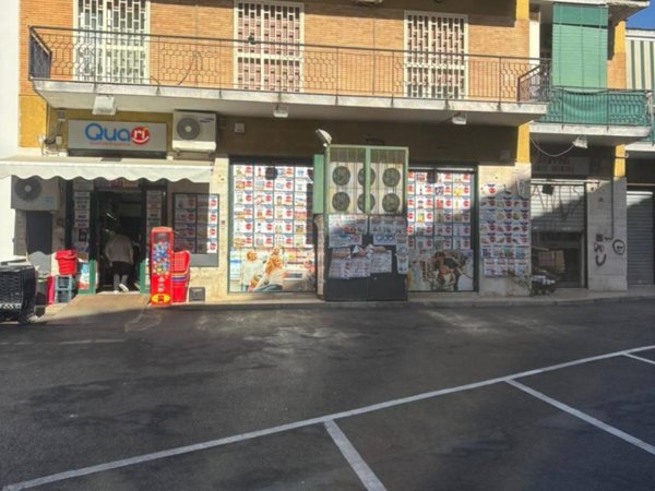 negozio in vendita a San Giorgio a Cremano