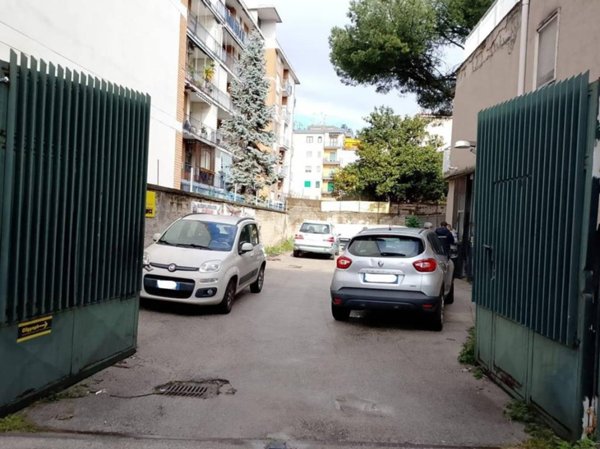 negozio in vendita a San Giorgio a Cremano