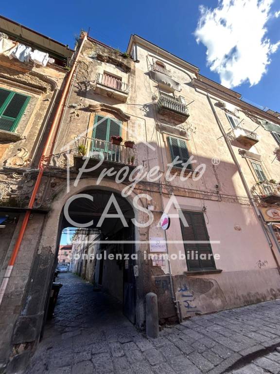 locale commerciale in vendita a San Giorgio a Cremano