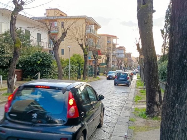 negozio in vendita a San Giorgio a Cremano