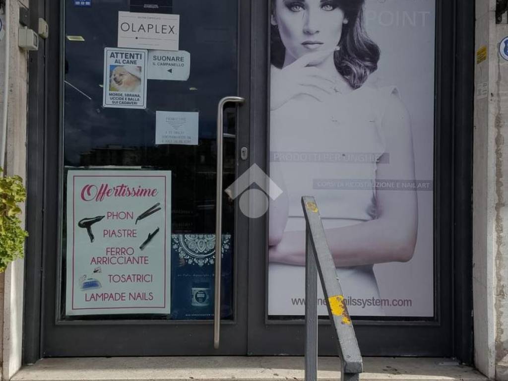 negozio in vendita a San Giorgio a Cremano