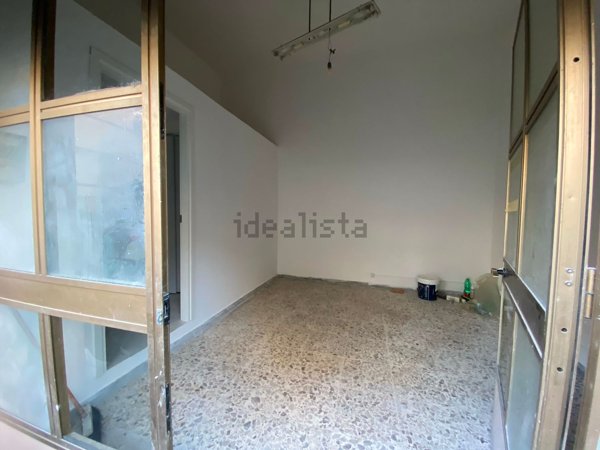 locale commerciale in vendita a San Giorgio a Cremano