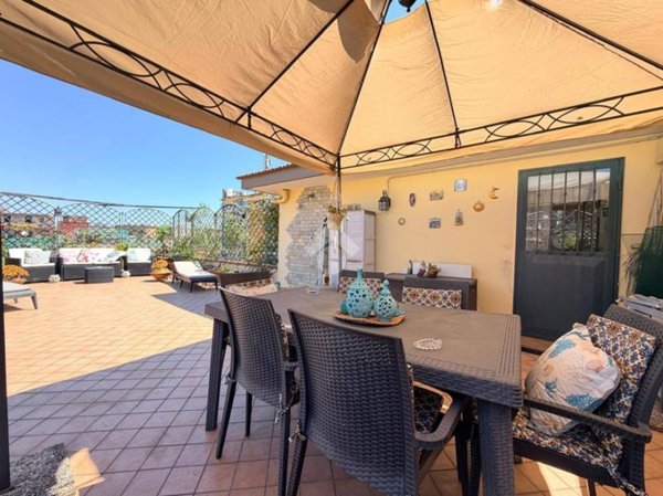 casa indipendente in vendita a San Giorgio a Cremano