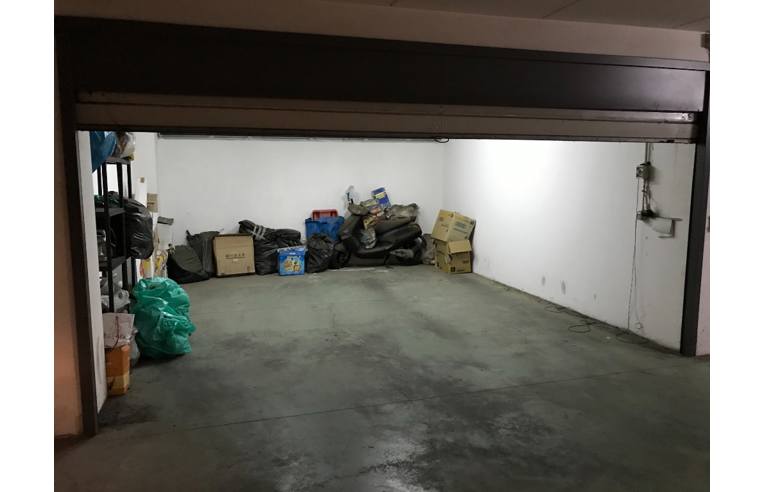 box auto in vendita a San Giorgio a Cremano