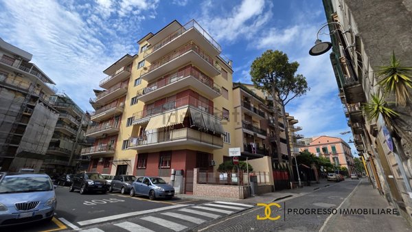 box auto in vendita a San Giorgio a Cremano