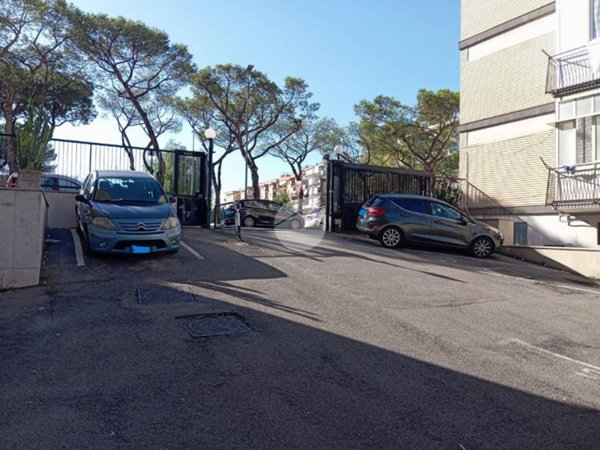 box auto in vendita a San Giorgio a Cremano