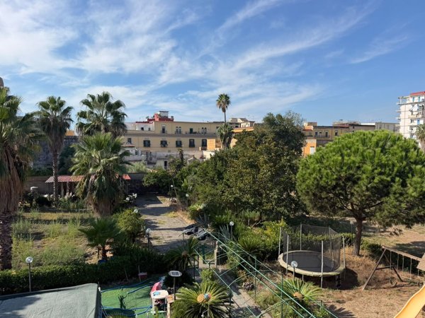 casa indipendente in vendita a San Giorgio a Cremano