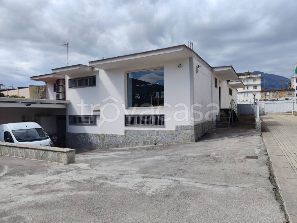 locale commerciale in vendita a San Giuseppe Vesuviano
