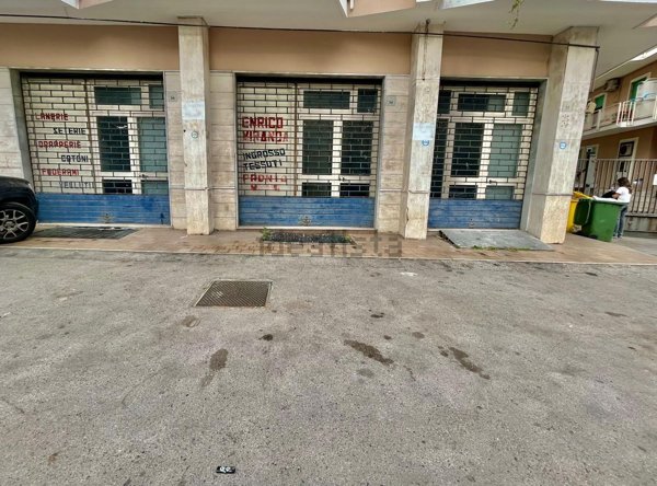 locale commerciale in vendita a San Giuseppe Vesuviano