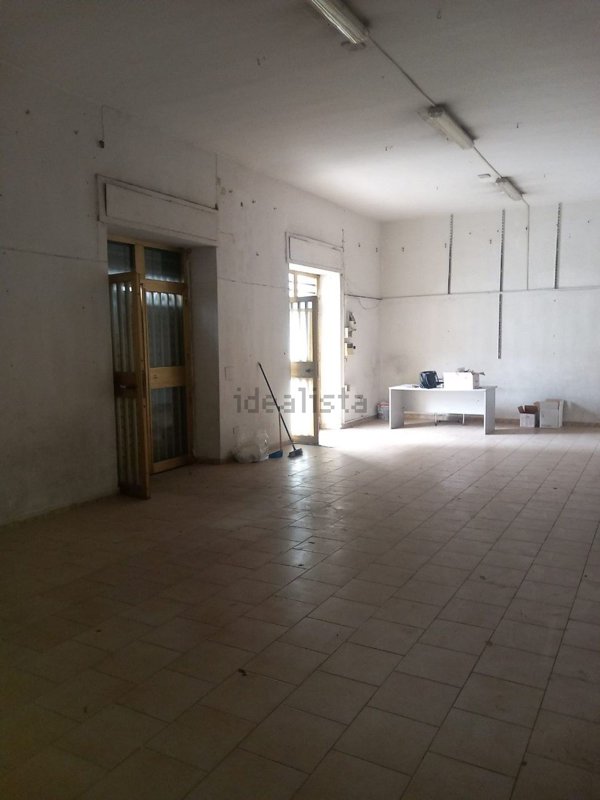 locale commerciale in vendita a San Giuseppe Vesuviano