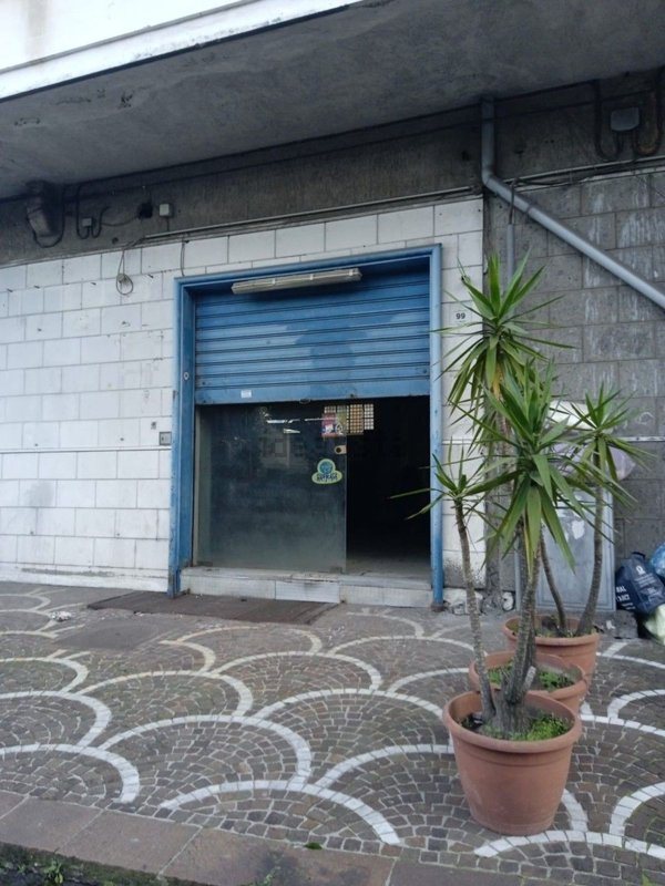 locale commerciale in vendita a San Giuseppe Vesuviano
