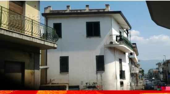 casa indipendente a San Giuseppe Vesuviano in zona Santa Maria la Scala