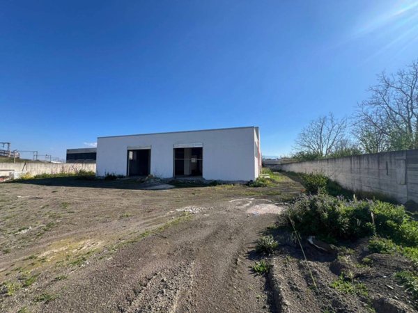 locale commerciale in vendita a San Giuseppe Vesuviano